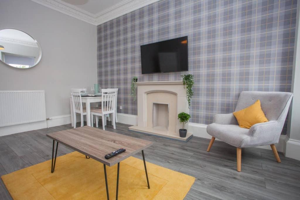 The Warwick Apartment Greenock Exteriör bild