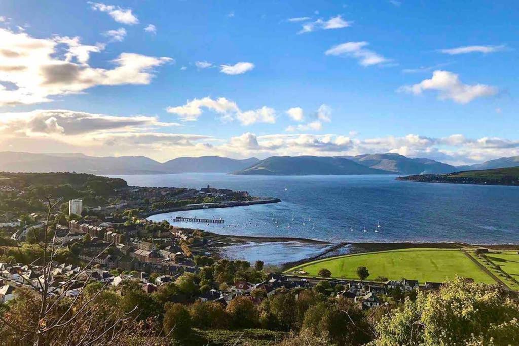 The Warwick Apartment Greenock Exteriör bild